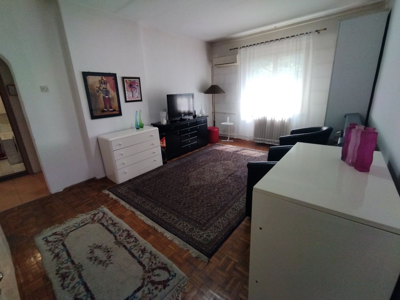 Povoljan dvosoban stan na Satelitu   062 792 583 3