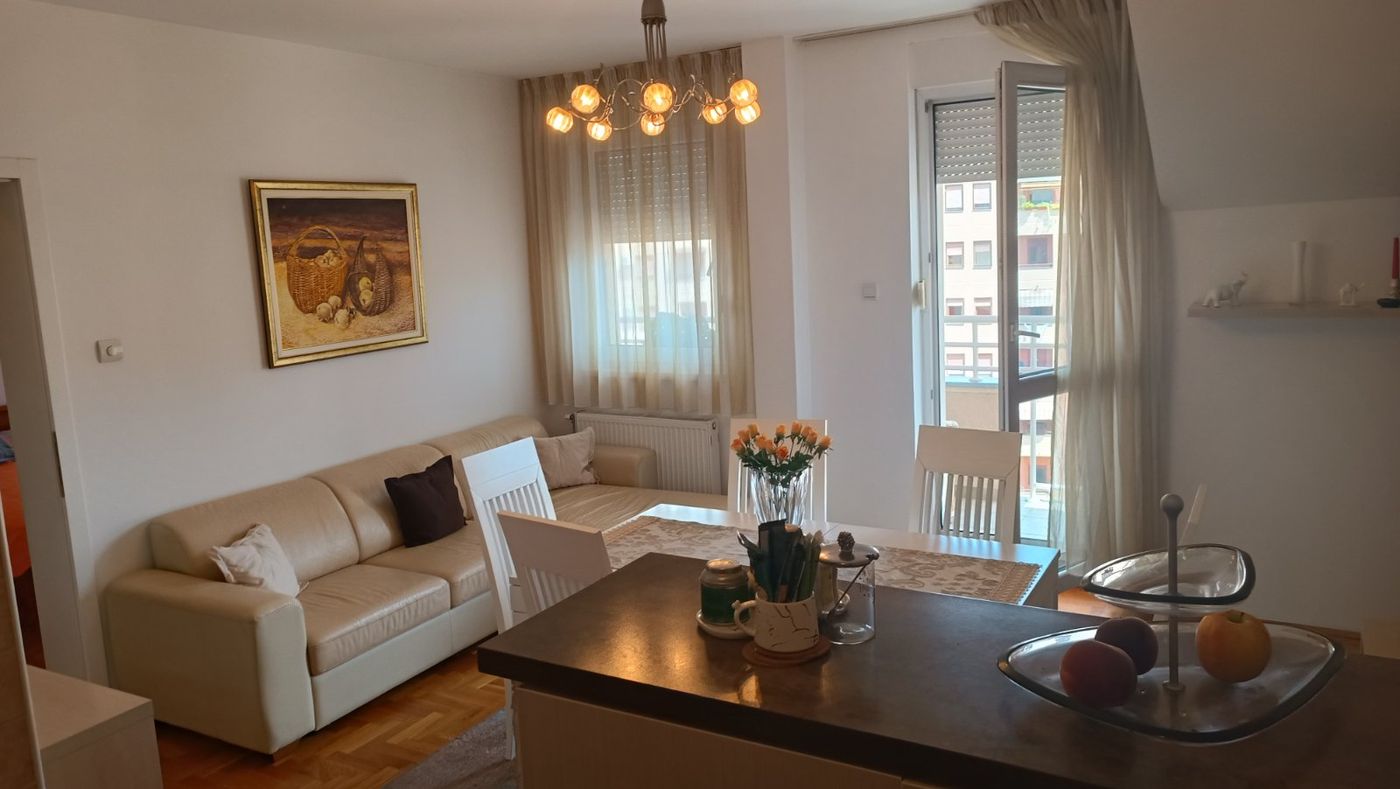 Fantastičan dupleks  Namešten   komforan 1