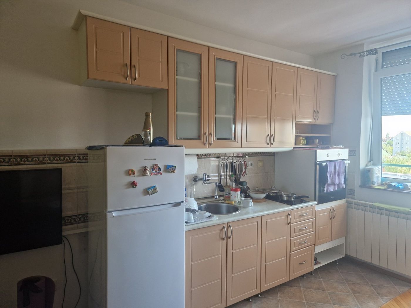 Uknjižen dvoiposoban stan   062 792 583 2