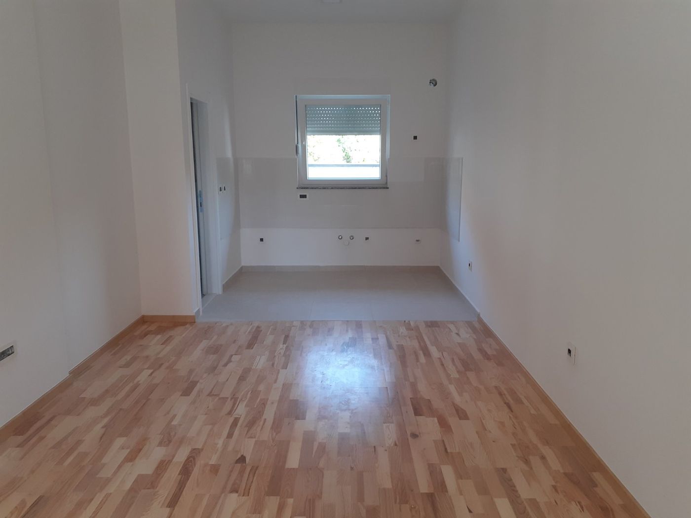 Garsonjera u novoj zgradi   useljiva 2