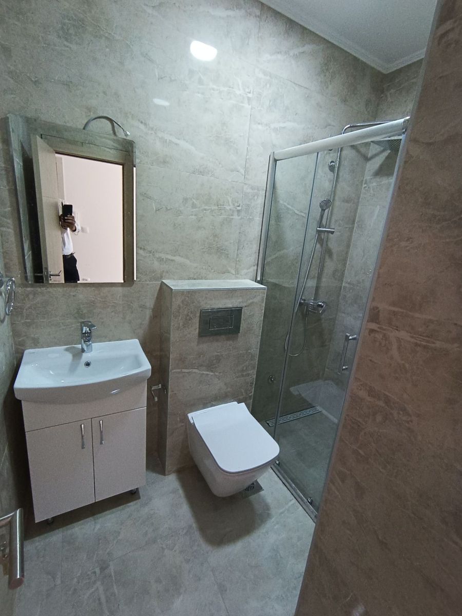 Cena sa PDV om   parking mesto   NOV   4 spavaće   062 792 583 4