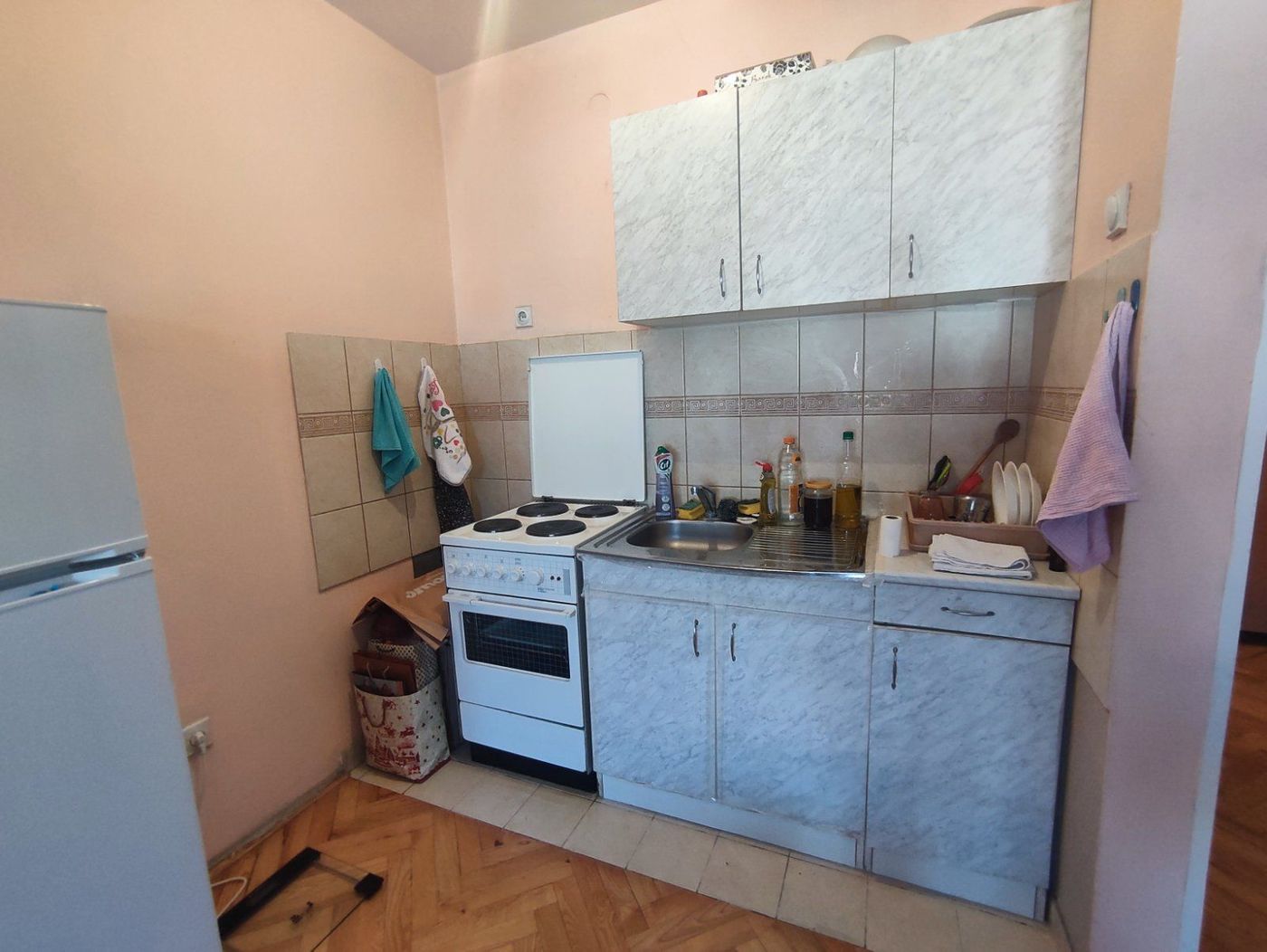 Kompletno nameštena  uknjižena garsonjera 3