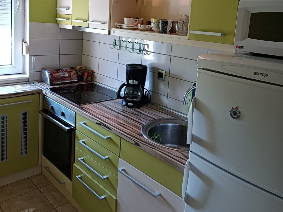 Odličan jednoiposoban stan   bez ulaganja  2