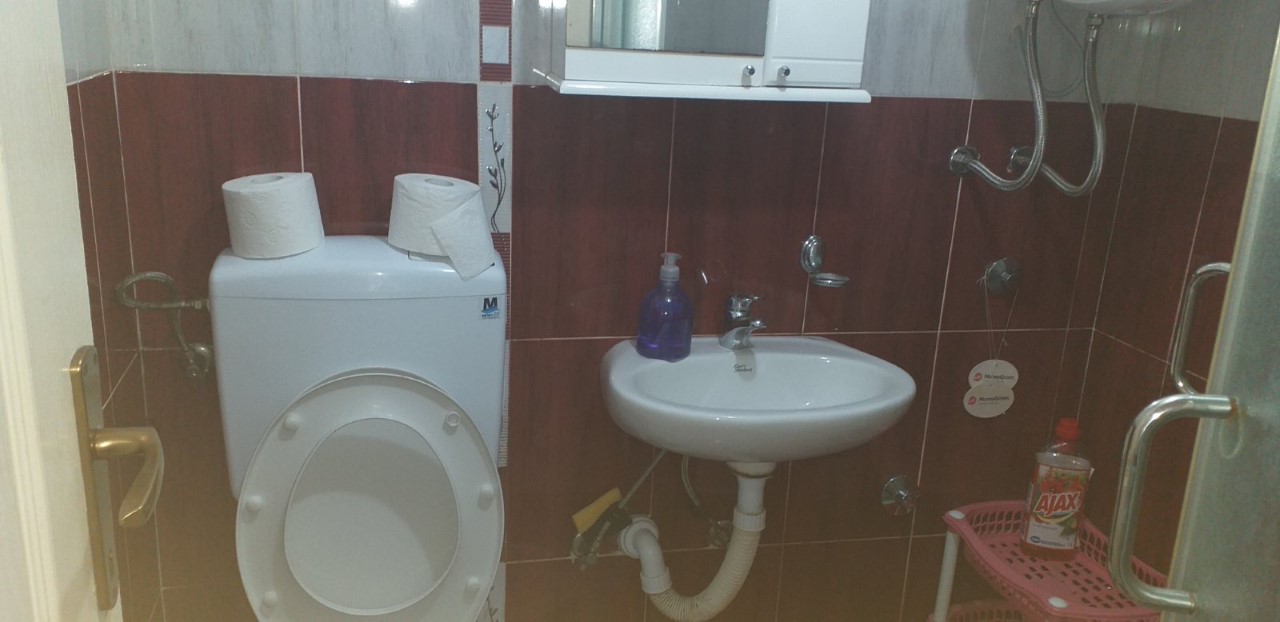 Sutomore  100m od plaže  2 stana 4