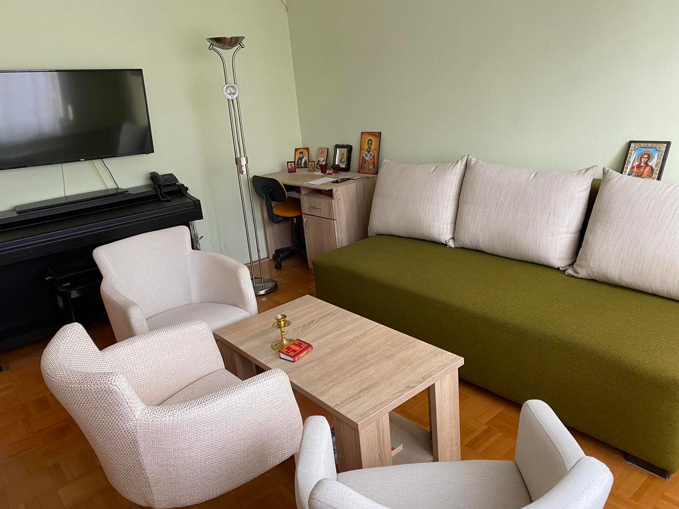 Uknjižen jednosoban   može biti 1 5   062 792 583 5