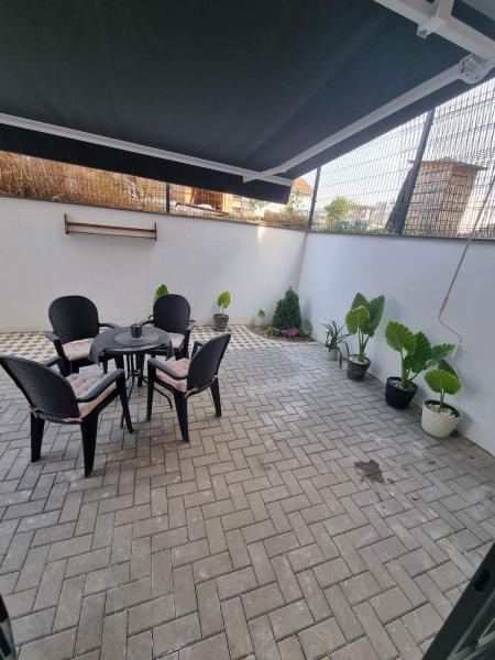 Prelep trosoban stan 4