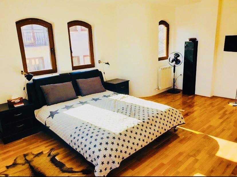 Kuća za izdavanje 4