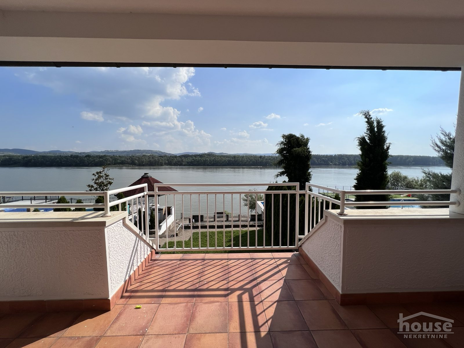 Kuće,NOVI SAD,KAMENJAR 120m2,1500€ , ID: 9115998 15