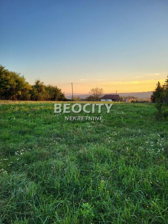 Plac, Barajevo, Glumcevo brdo ID: 100930 7