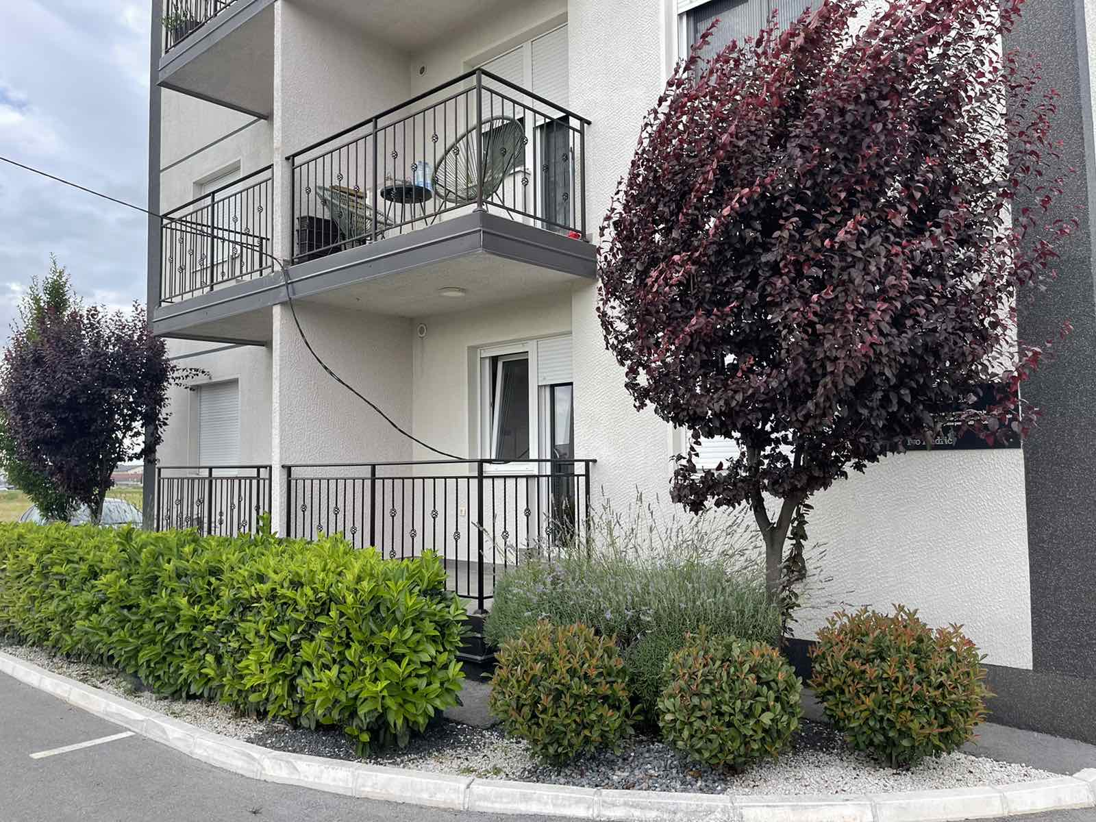 LUX STANOVI OD 29 DO 115 M2 U STAMBENOM KOMPLEKSU 5