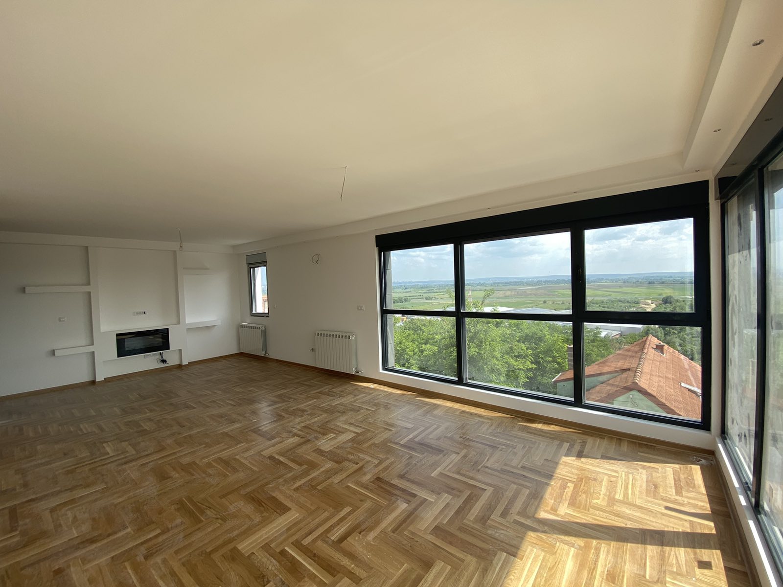 LUX STANOVI OD 29 DO 115 M2 U STAMBENOM KOMPLEKSU 5