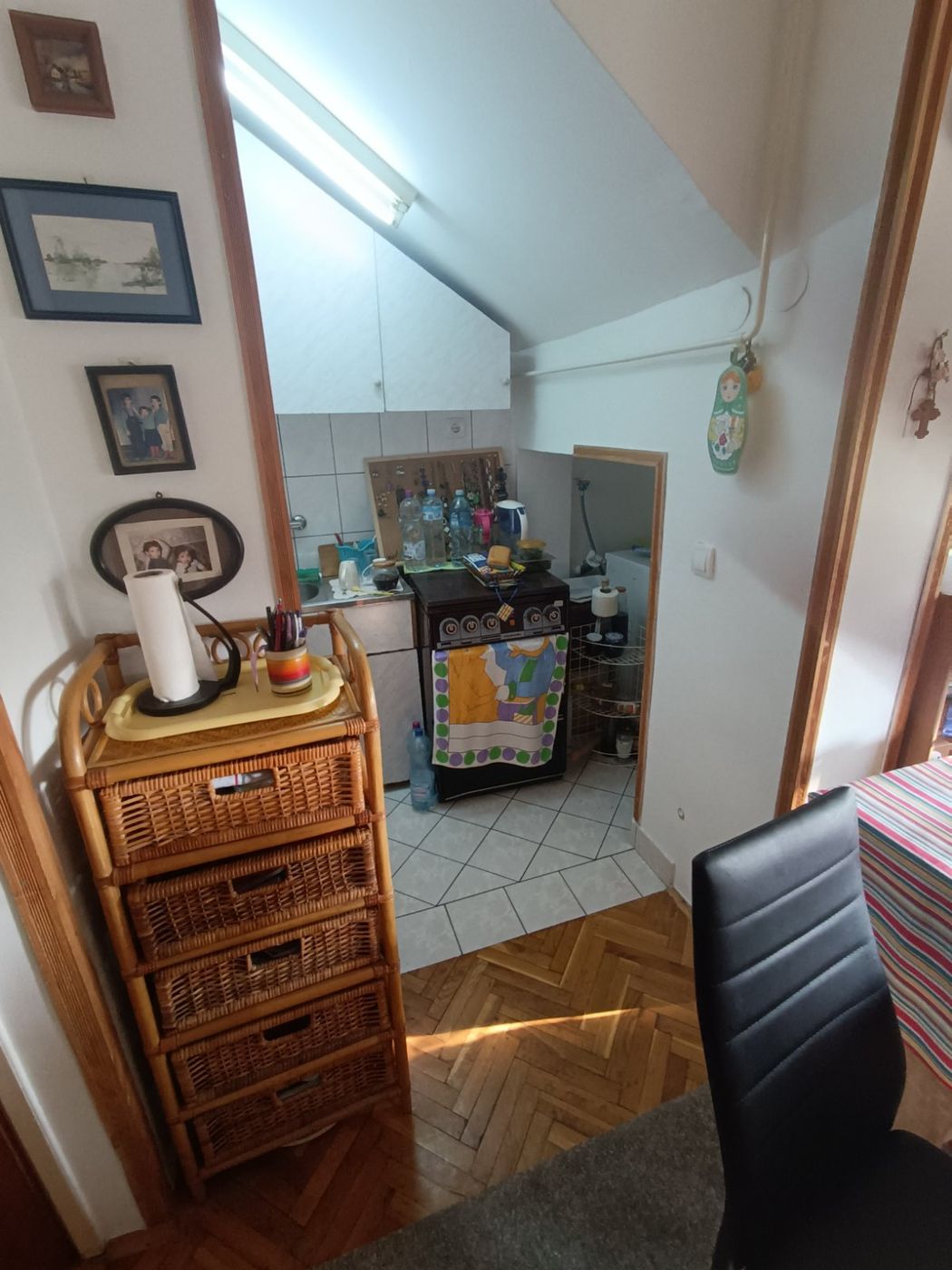 Uknjižen   odličan jednoiposoban stan 4