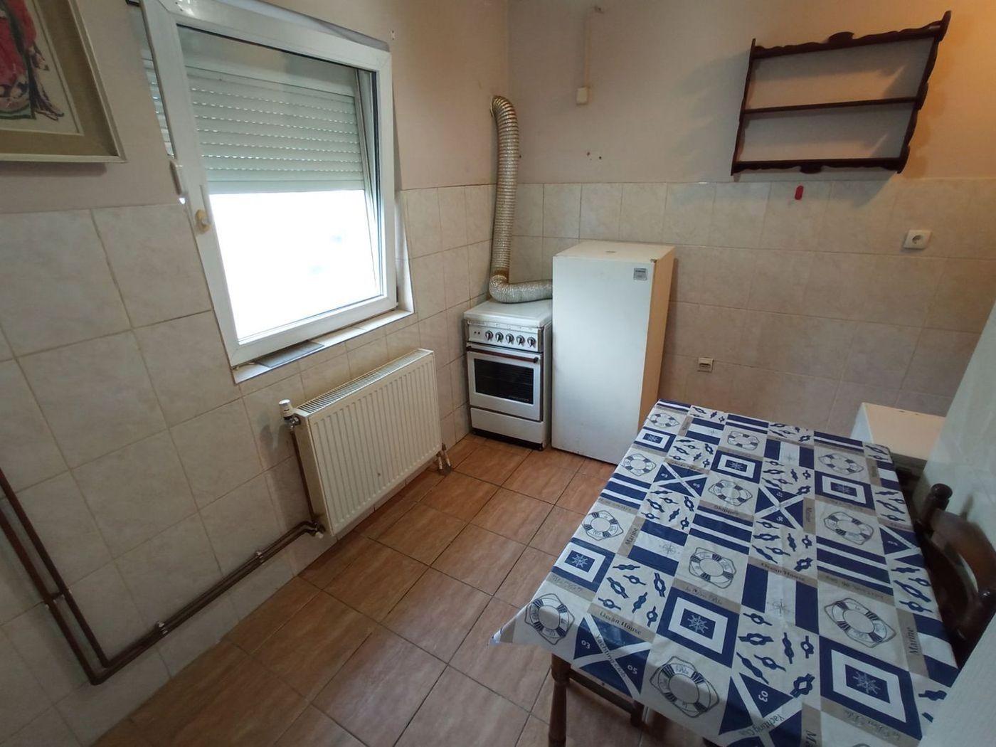 Uknjižen   namešten   odličan jednosoban stan   062 792 583 4