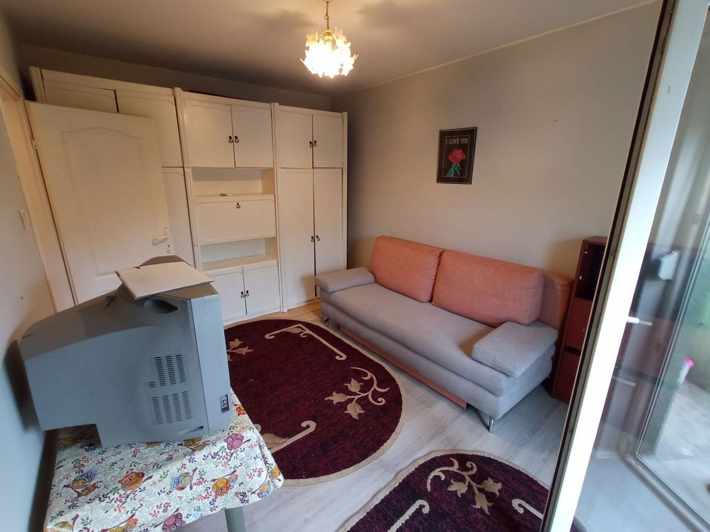 Uknjižen   namešten   odličan jednosoban stan   062 792 583 3