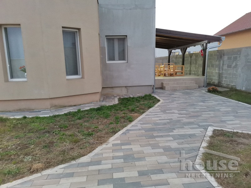 Kuće,NOVI SAD,SAJLOVO 311m2,3500€ , ID: 9113006 1