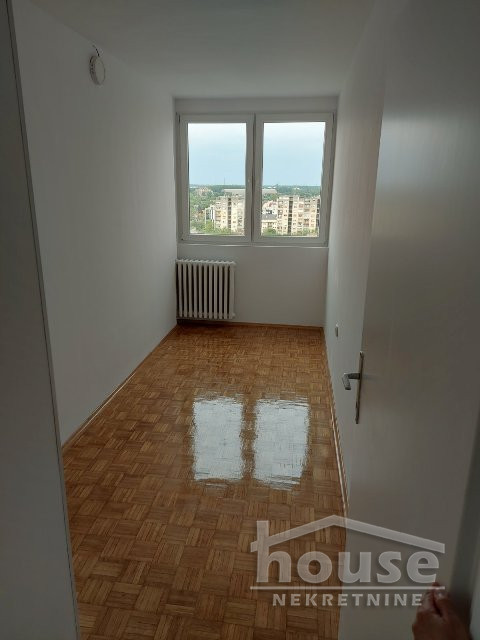 Stan,NOVI SAD,BULEVAR 61m2,123600€ , ID: 1059035 13