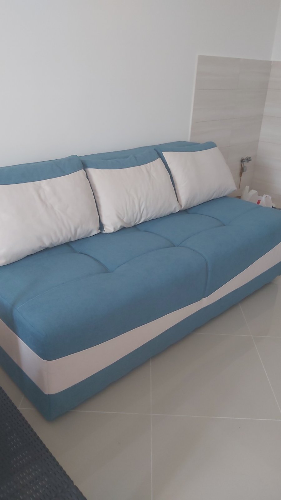 Izdaje se garsonjera 2