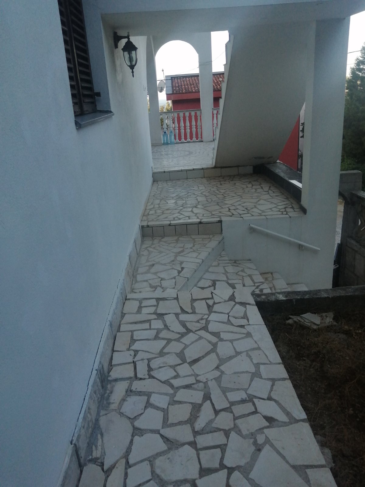 Hitno  Sutomore  objekat 730m2 5