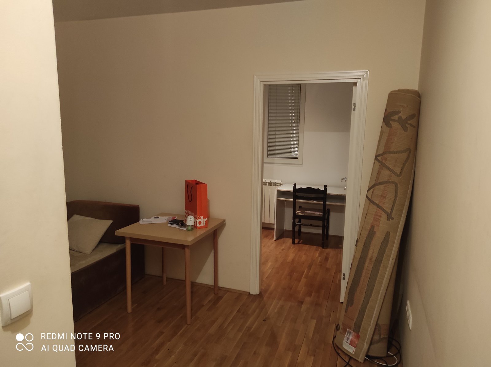 Polunameštena garsonjera sa odvojenom sobom 3