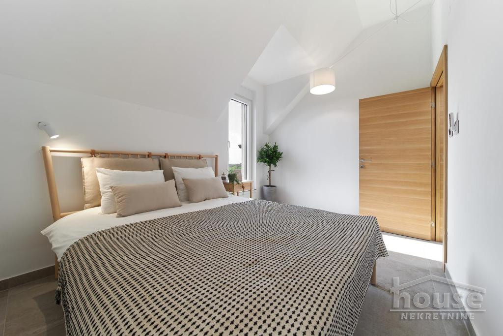 Kuće,SREMSKI KARLOVCI,SREMSKI KARLOVCI 310m2,4000€ , ID: 9115999 9