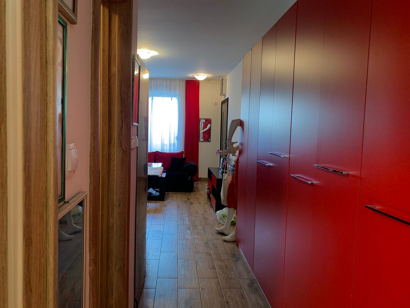 Uknjižen   neposredna blizina Patrijarha Pavla  bez ulaganja 3