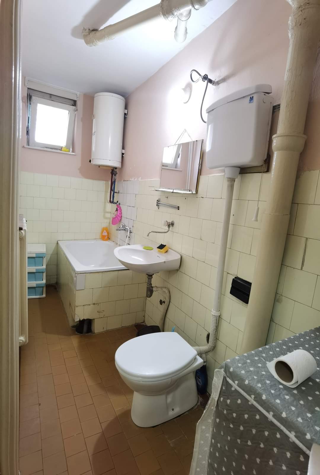 Namesten stan za izdavanje u Leskovcul 4