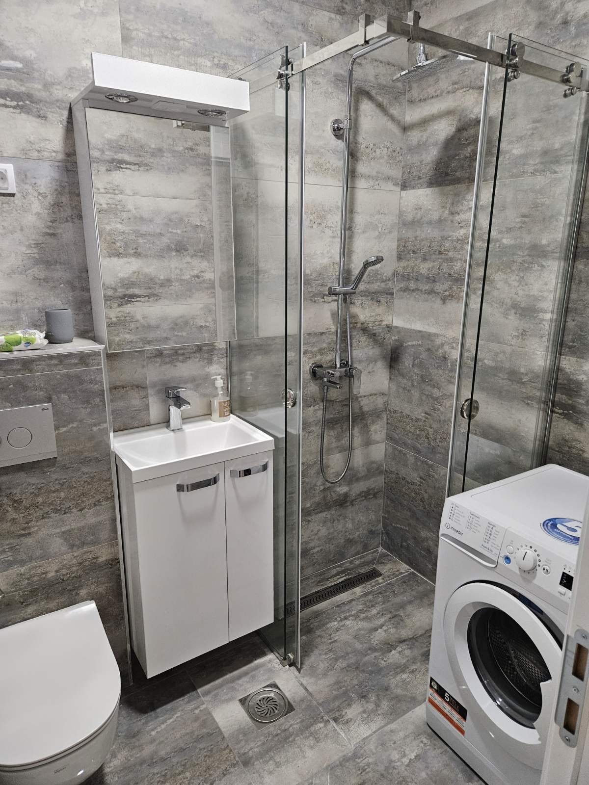 Izdajem stan u Pančevu 4