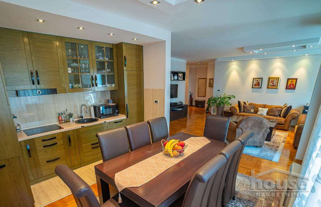 Stan,NOVI SAD,BULEVAR 127m2,334750€ , ID: 1058949 5