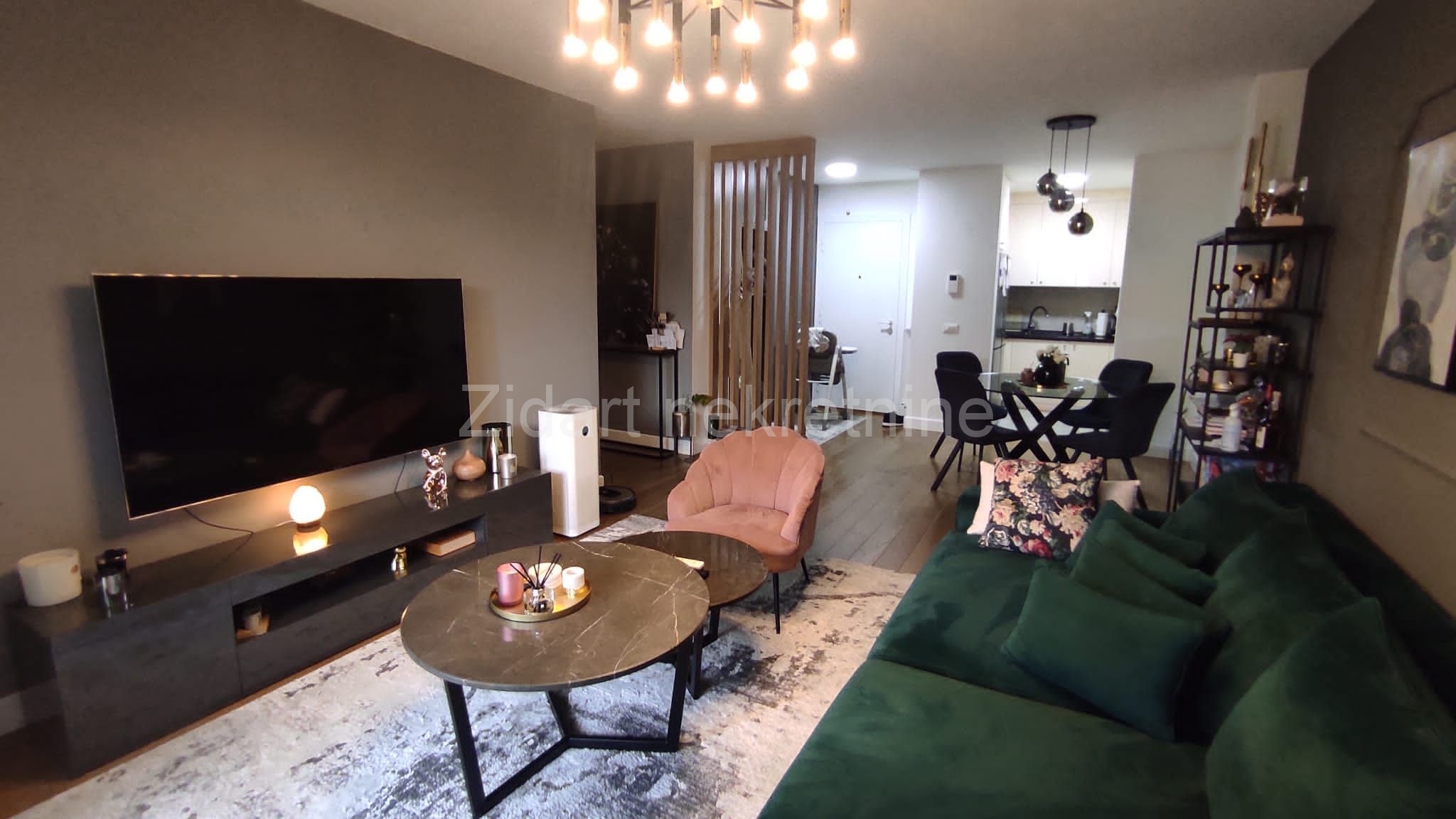 Lekino brdo, Merin Hill, luks stan od 75m2 sa baštom 85m2 1