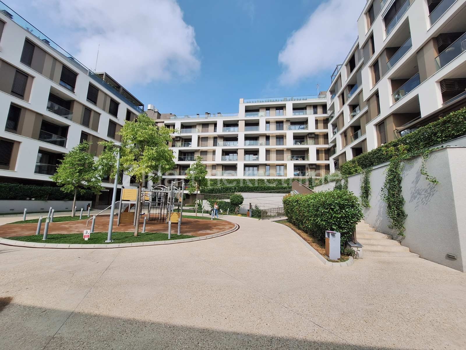 Lekino brdo, Merin Hill, luks stan od 75m2 sa baštom 85m2 19