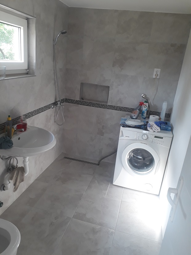 Kuca izmedju Beograda i Panceva 5