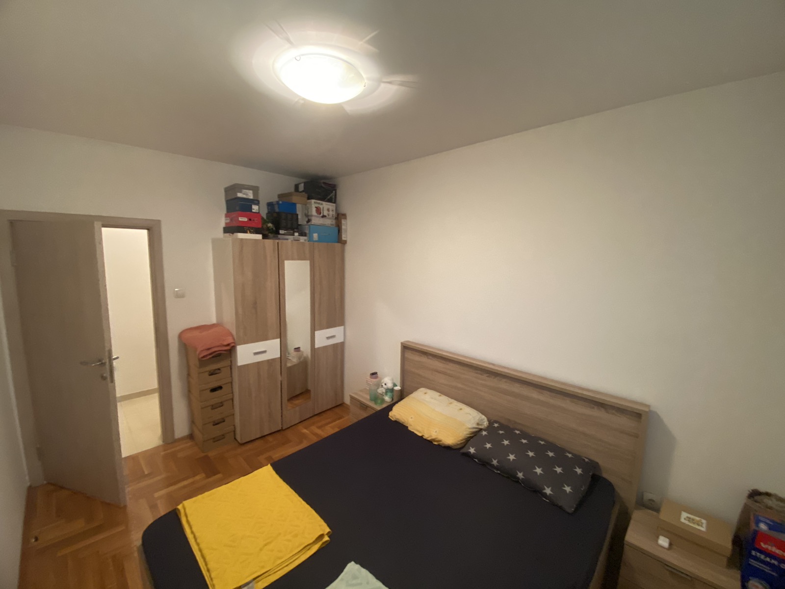 Prodajem komplet namesten stan na izuzetnoj lokaciji 4