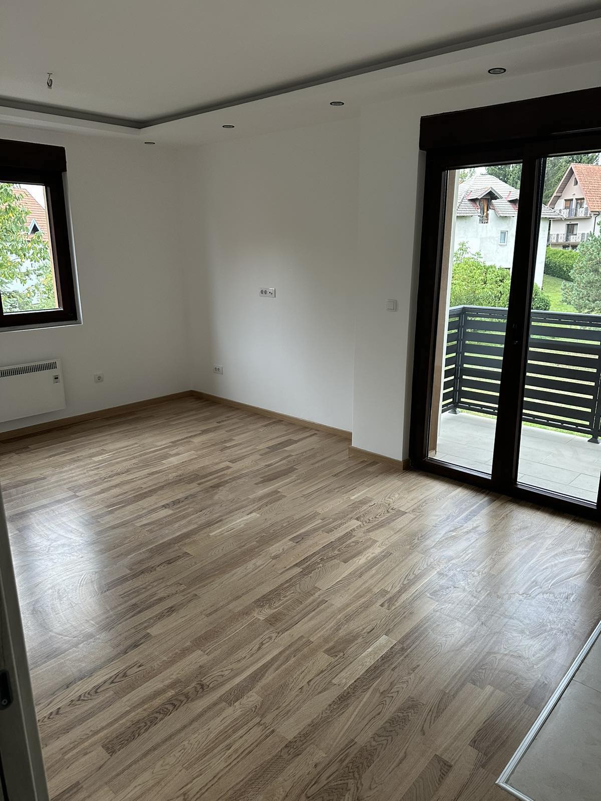 Prodaja LUX stana u mirnom kraju Zlatibora 3