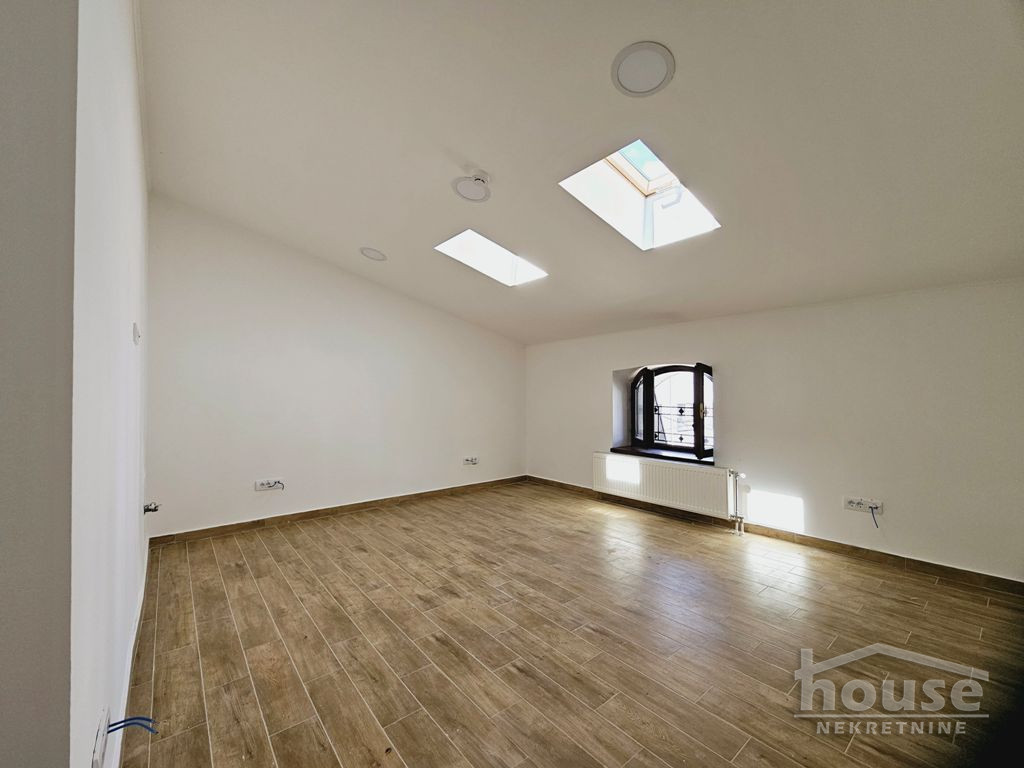 Kuće,NOVI SAD,ADAMOVIĆEVO NASELJE 950m2,7000€ , ID: 9116041 43