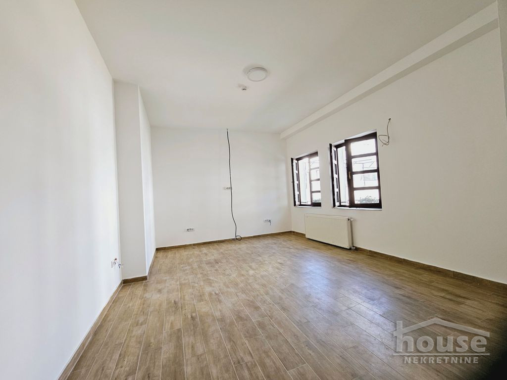 Kuće,NOVI SAD,ADAMOVIĆEVO NASELJE 950m2,7000€ , ID: 9116041 38