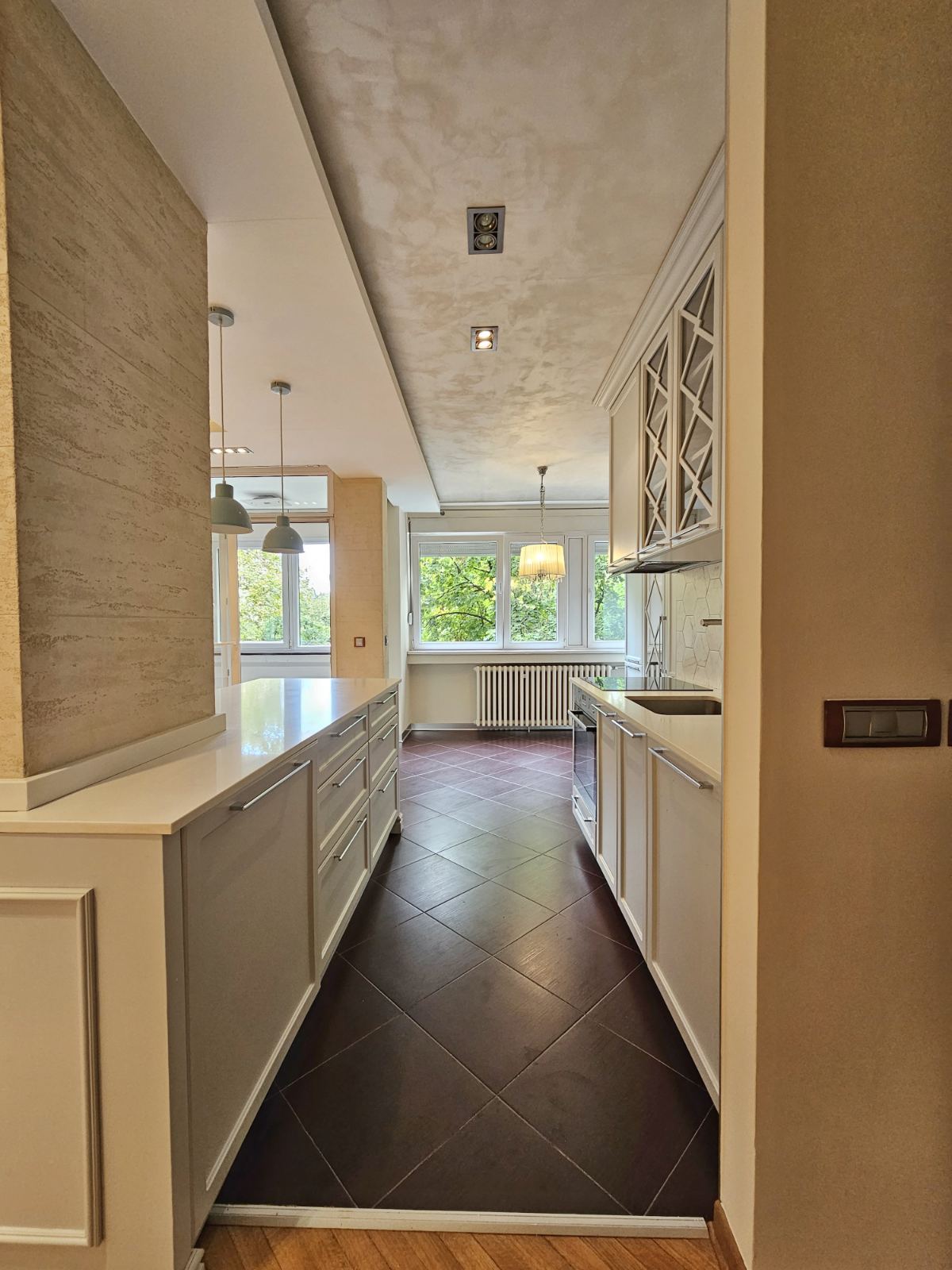 Prodajem 3 5 stan u Narodnih heroja Blok 33 LUX 2