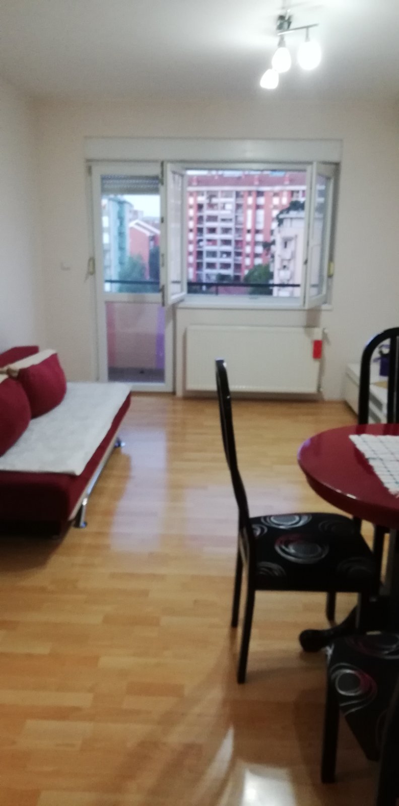 Izdaje se stan u strogom centru Jagodine 4