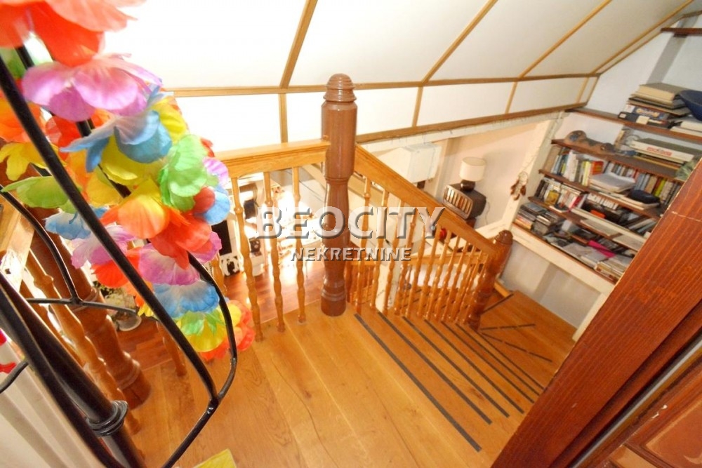 Trosoban stan, 110 m2, Centar, Cara Uroša ID: 101772 8