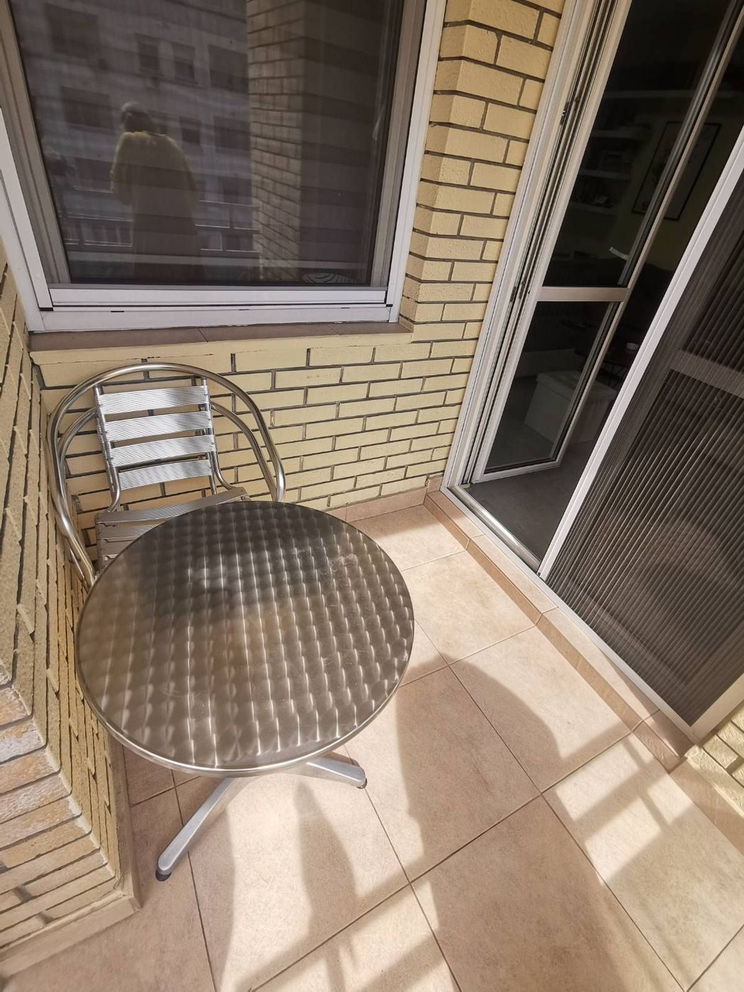 Izuzetno komforan dvosoban stan u blizini centra grada   5