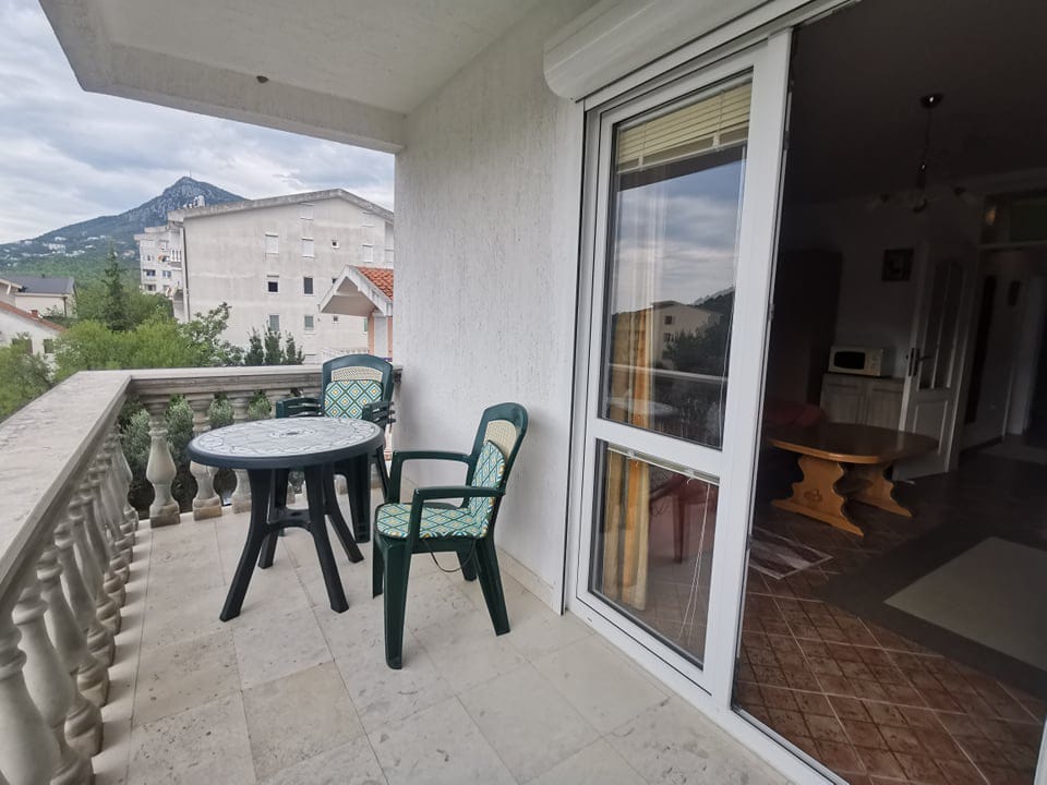 Sutomore  stan  povoljno 5