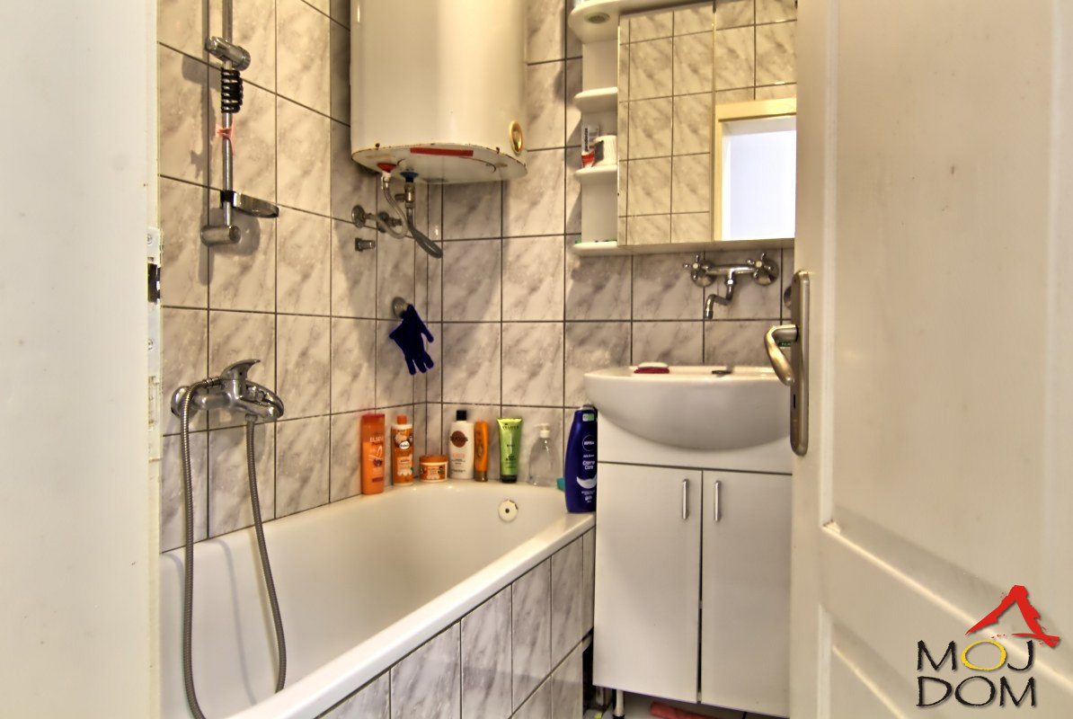 Kuca,VETERNIK,VETERNIČKA RAMPA,kv: 245, € 257500, ID: 3003414 8