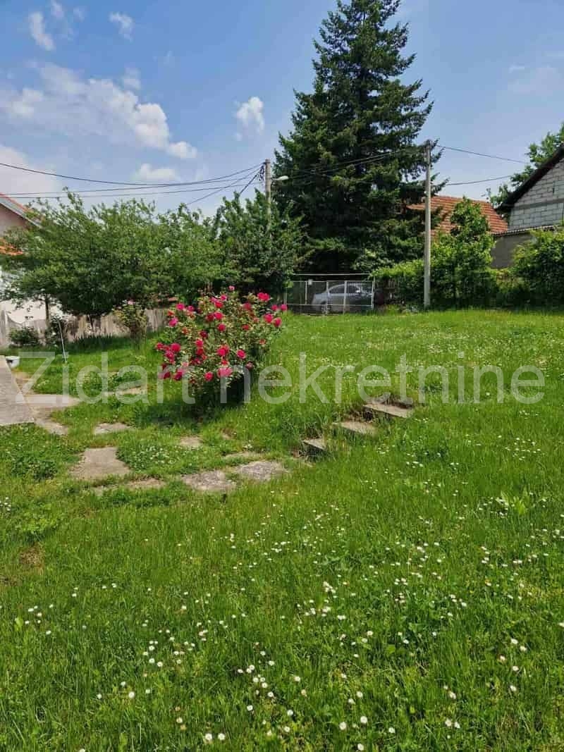 Stara Lipovica, porodična kuća 6