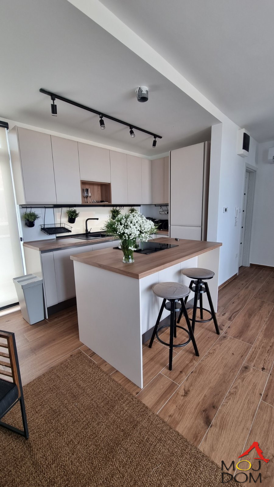 Stan,SREMSKA KAMENICA,POPOVICA,kv: 100, € 267800, ID: 1025924 36