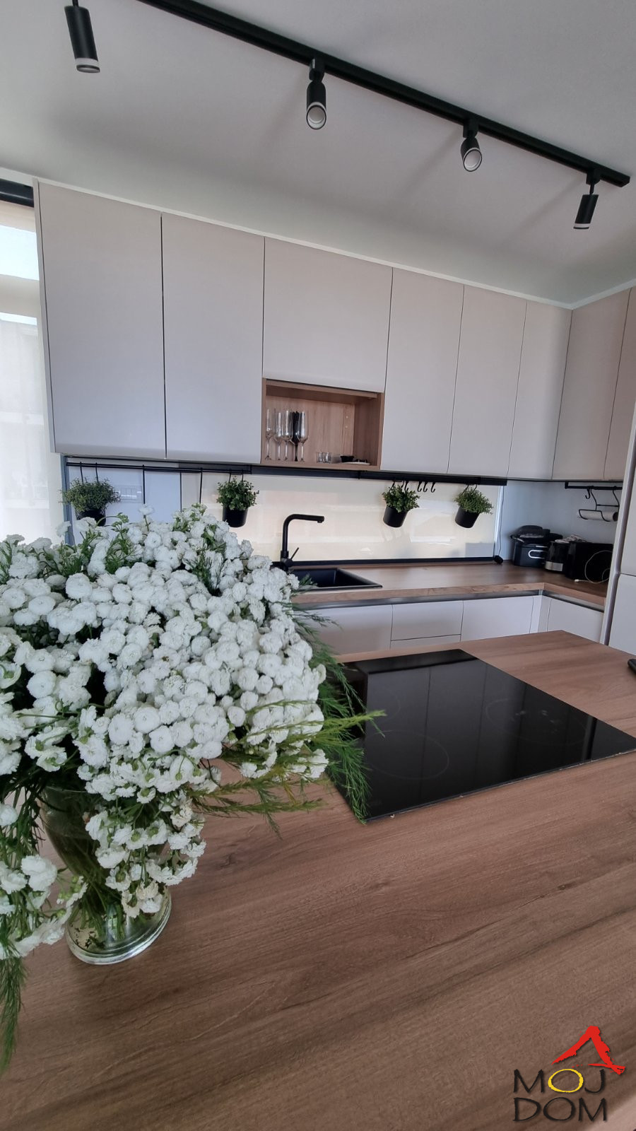 Stan,SREMSKA KAMENICA,POPOVICA,kv: 100, € 267800, ID: 1025924 42