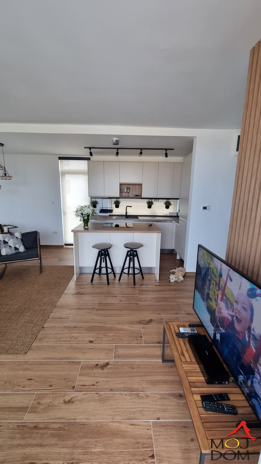 Stan,SREMSKA KAMENICA,POPOVICA,kv: 100, € 267800, ID: 1025924 24