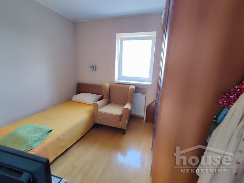 Kuće,SREMSKA KAMENICA,BOCKE 239m2,1700€ , ID: 9116086 36