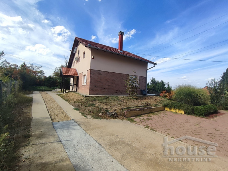 Kuće,SREMSKA KAMENICA,BOCKE 239m2,1700€ , ID: 9116086 10