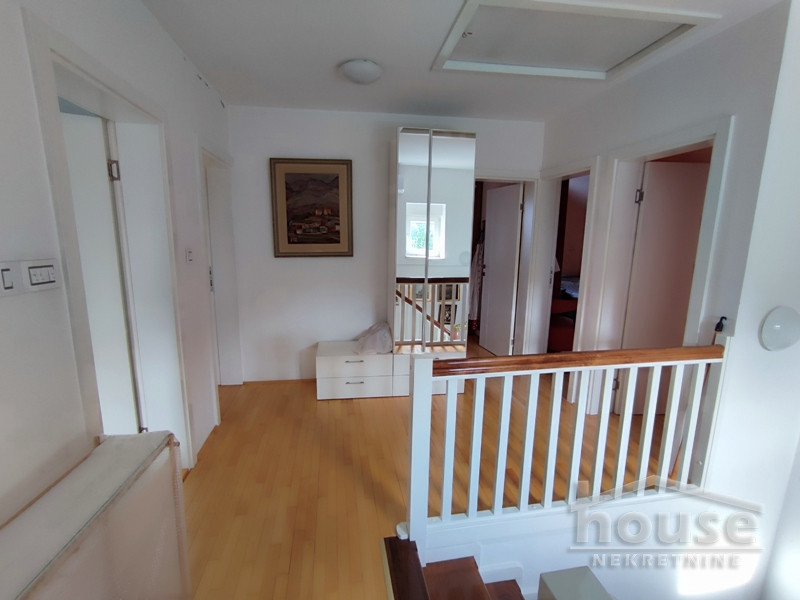 Kuće,SREMSKA KAMENICA,BOCKE 239m2,1700€ , ID: 9116086 34