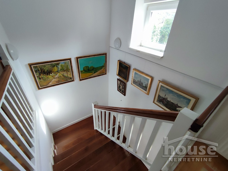 Kuće,SREMSKA KAMENICA,BOCKE 239m2,1700€ , ID: 9116086 40