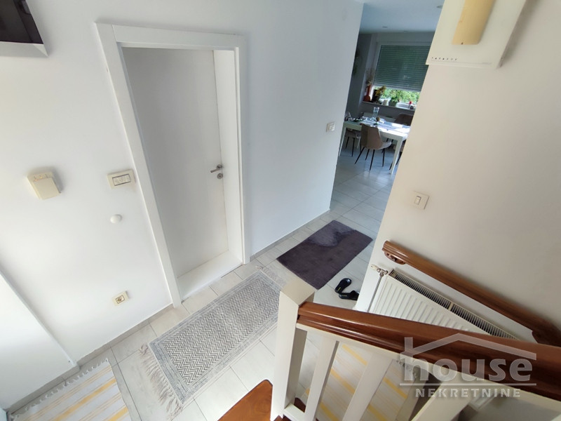 Kuće,SREMSKA KAMENICA,BOCKE 239m2,1700€ , ID: 9116086 41